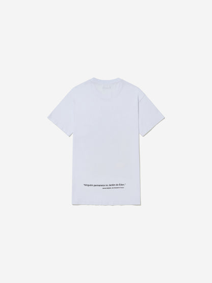 Vista traseira, com fundo cinza, da camiseta de Anderson Borba.