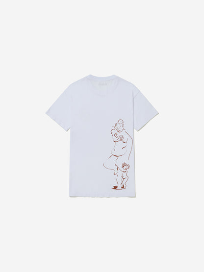 Vista traseira, com fundo cinza, da camiseta de Marcia Falcão.